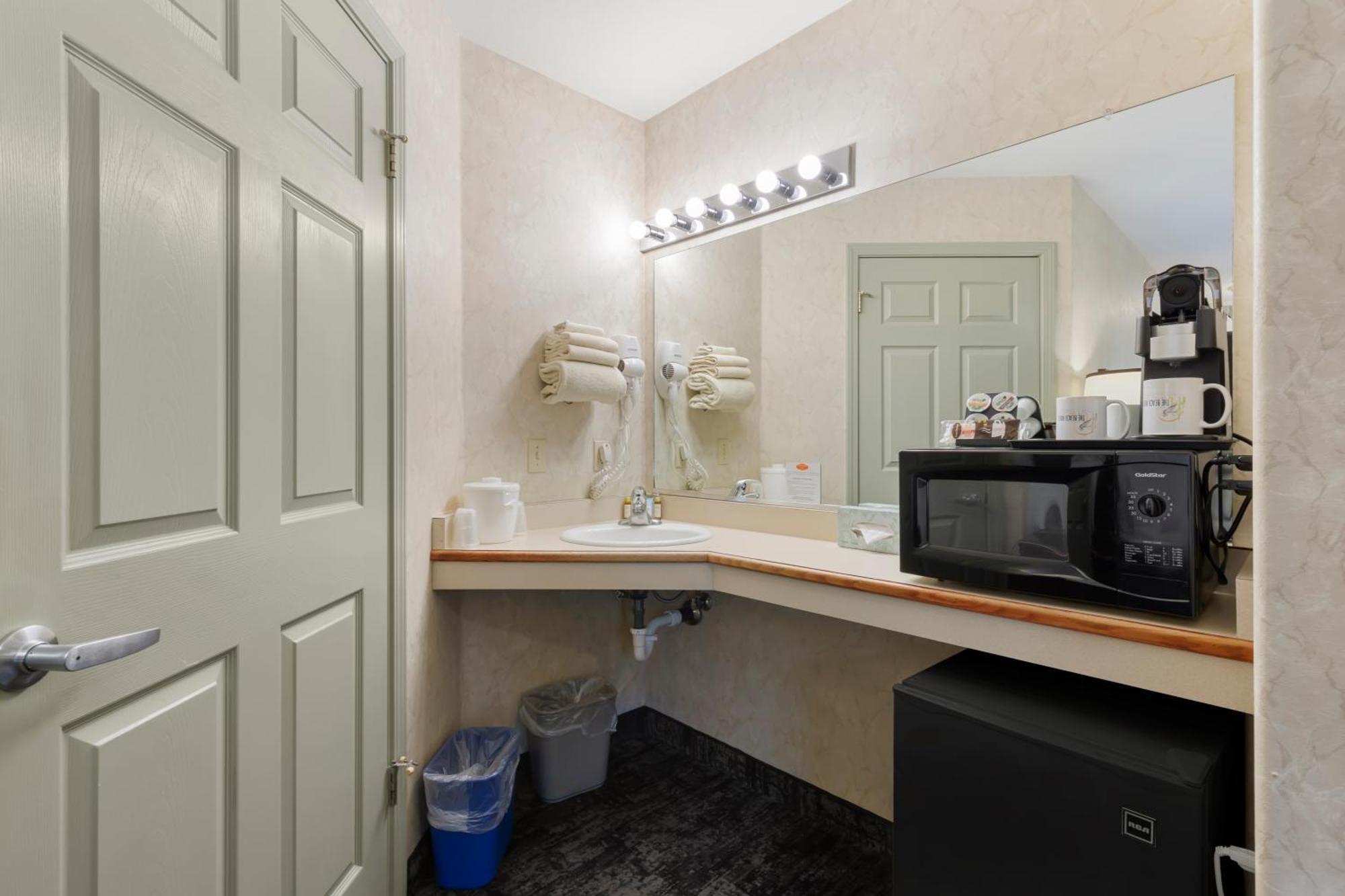 Beach House Inn Fort Bragg Rom bilde